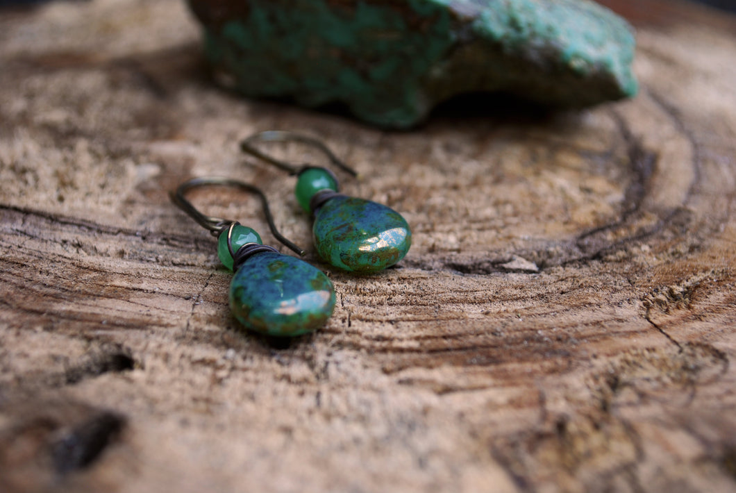 Ocean pear Czech glass & chrysoprase earrings
