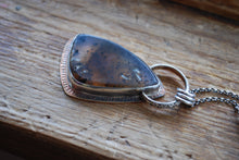 Load image into Gallery viewer, Montana moss agate pendant necklace with labradorite
